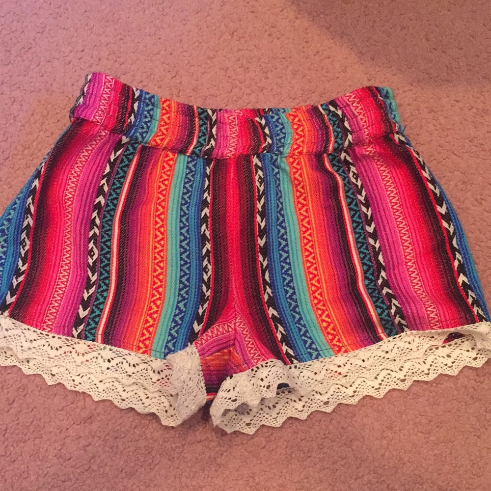 Pattern high waisted shorts